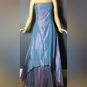 Jessica McClintock for Gunnie Sax iridescent, blue purple formal dress S 5/6